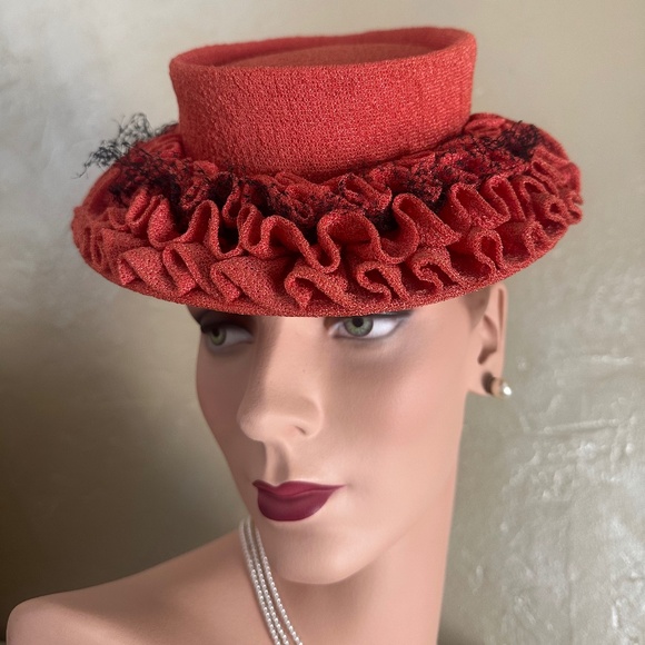 UNIQUE 1940s\' SALMON COLOR FABRIC TILT HAT WITH RUFFLES & BLACK VEILING  ON BRIM main image 6
